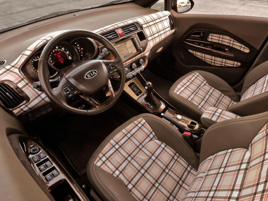  Kia Rio Retro Surf 2011 года  (фото 5 из 25)